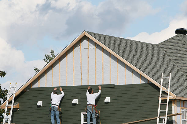 Professional Vinyl Siding technician working in Fredericktown, PA